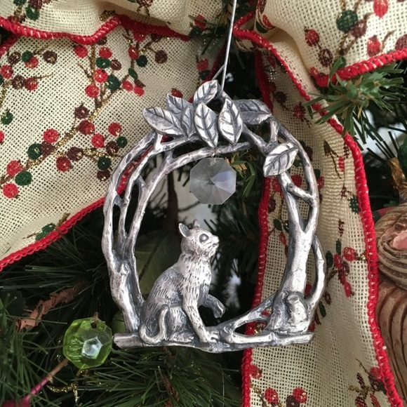 Vintage Pewter Cat catching Crystal Christmas Ornament - Picture 3 of 13